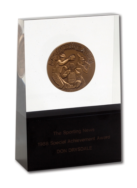 DON DRYSDALES 1988 THE SPORTING NEWS SPECIAL ACHIEVEMENT AWARD (DRYSDALE COLLECTION)