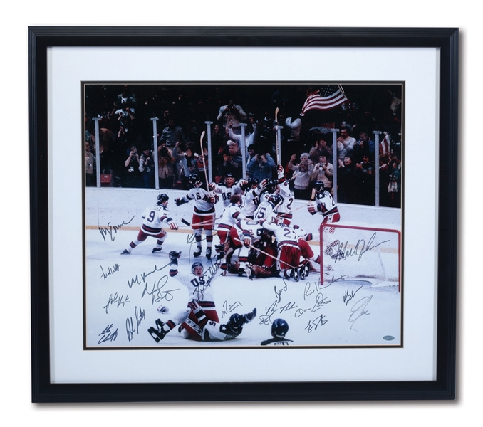 1980 USA HOCKEY "MIRACLE ON ICE" OLYMPIC CHAMPION TEAM SIGNED 20 X 24 FRAMED PHOTO (STEINER COA, NSM COLLECTION)
