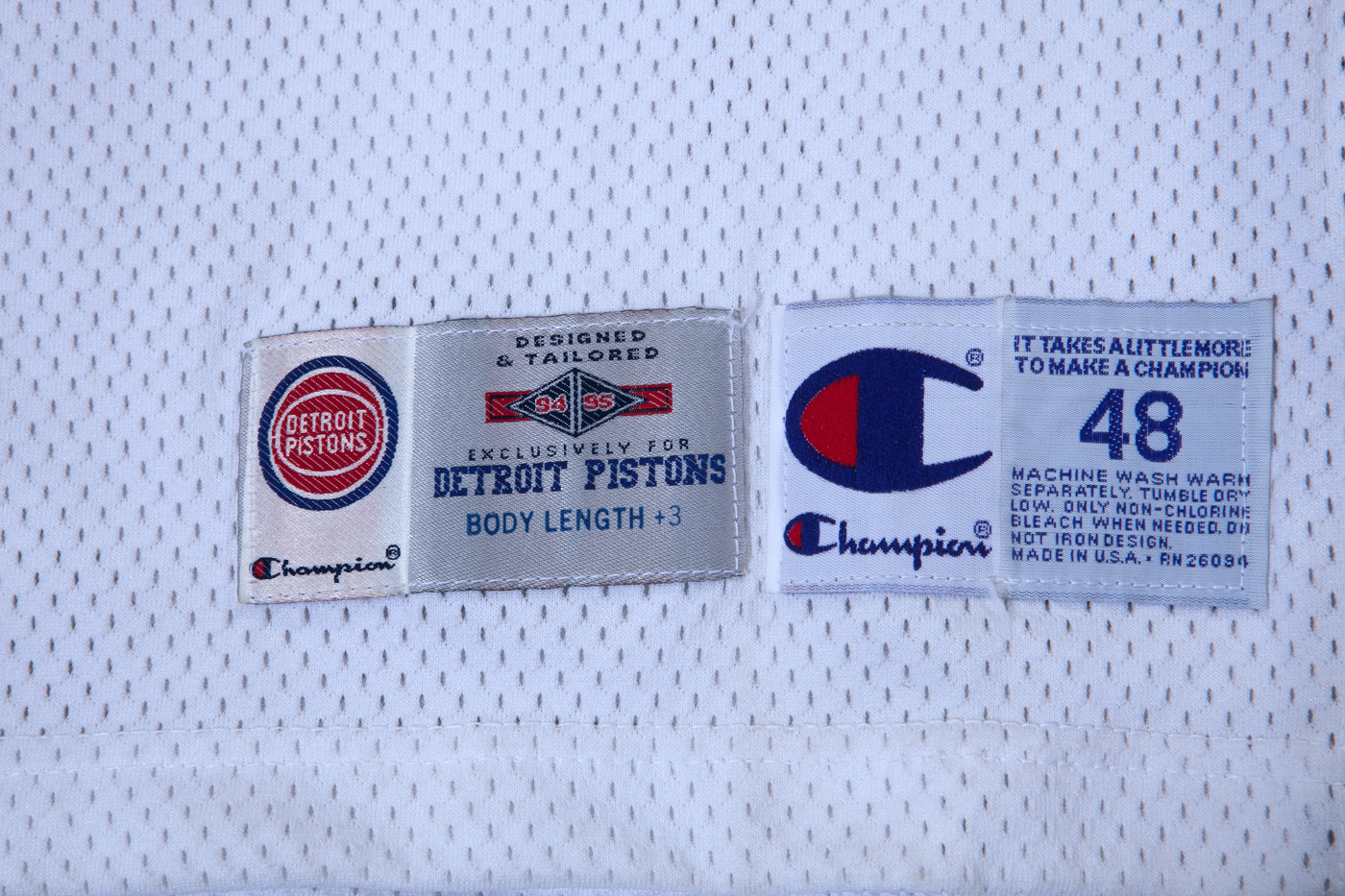 Lot Detail - 1996-1997 Grant Hill Detroit Pistons Game-Used & Autographed  Home Jersey (JSA)
