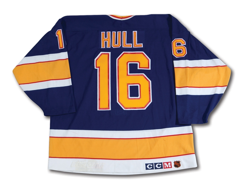 1993-94 BRETT HULL AUTOGRAPHED ST. LOUIS BLUES STANLEY CUP PLAYOFFS (1ST ROUND) GAME WORN ROAD JERSEY (BLUENOTE AUTHENTICS COA)