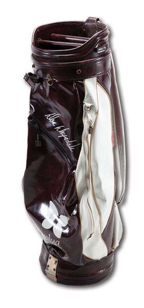 DON DRYSDALES 1980S KAPALUA MAUI PERSONAL MODEL GOLF BAG WITH TAGS FROM OTHER COURSES HE PLAYED (DRYSDALE COLLECTION)