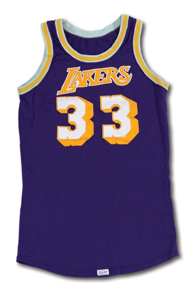 EARLY 1980S KAREEM ABDUL-JABBAR LOS ANGELES LAKERS GAME WORN ROAD JERSEY (MEARS A10, HOLLYWOOD AGENT COLLECTION)