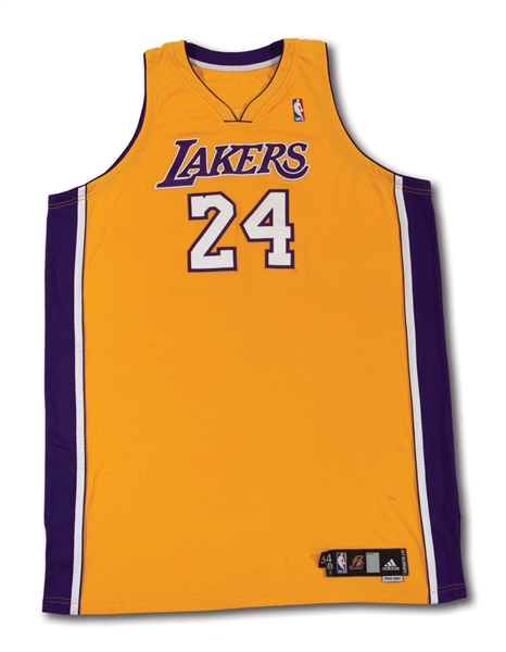 KOBE BRYANT 2006-07 LOS ANGELES LAKERS GAME READY HOME JERSEY