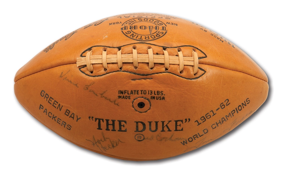 1961-62 GREEN BAY PACKERS BACK-T0-BACK NFL CHAMPIONS TEAM SIGNED "THE DUKE" FOOTBALL WITH VINCE LOMBARDI
