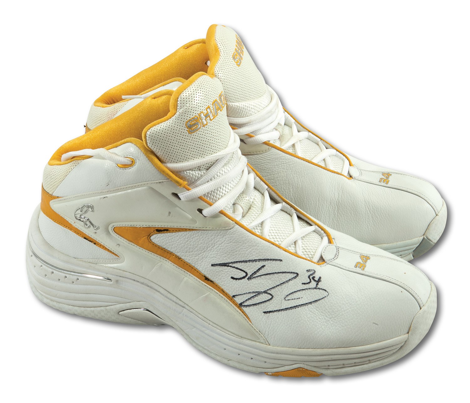 SHAQUILLE O'NEAL GAME WORN AND SIGNED SHOES