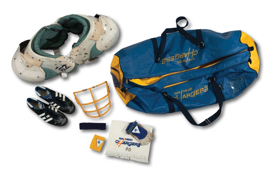 SAN DIEGO CHARGERS EQUIPMENT BAG PACKED WITH (7) 1970-80S GAME USED AND PLAYER/COACH ATTRIBUTED ITEMS INCL. DON CORYELLS SHOES (SDHOC COLLECTION)
