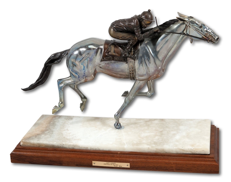 LADYS SECRET 1986 HORSE OF THE YEAR AWARD TROPHY BY SCULPTOR CINDY WOLF (SDHOC COLLECTION)