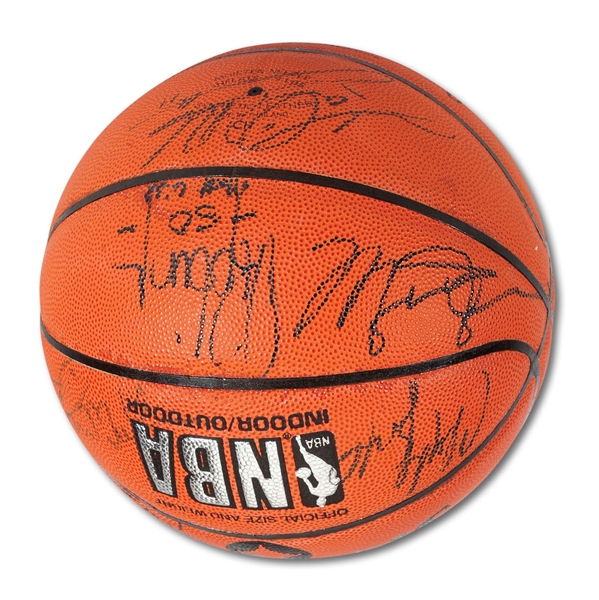 1992 OLYMPIC DREAM TEAM SIGNED SPALDING BASKETBALL WITH ALL 12 PLAYER AUTOGRAPHS (INGRID ONEIL PROVENANCE)