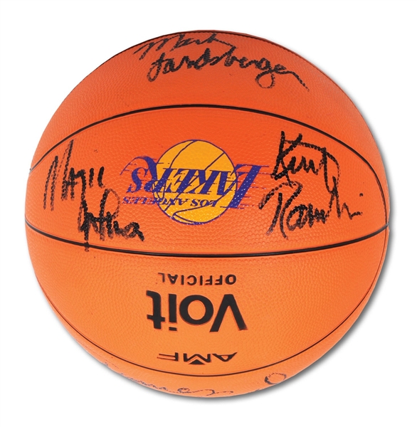 1982-83 LOS ANGELES LAKERS WESTERN CONFERENCE CHAMPION TEAM SIGNED BASKETBALL