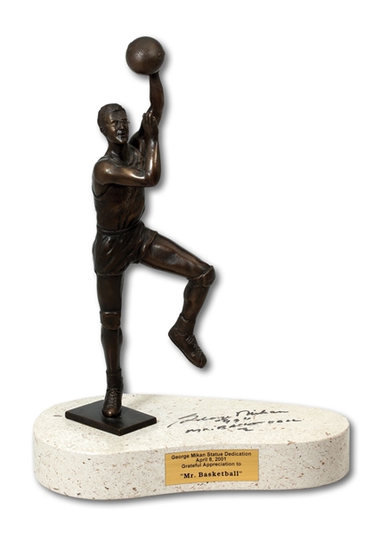 GEORGE MIKANS SIGNED & INSCRIBED APRIL 8, 2001 "MR. BASKETBALL" 15-INCH TALL BRONZE STATUE - LIMITED EDITION #1/20 (MIKAN COLLECTION)