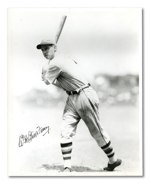 BILL TERRY AUTOGRAPHED 8" X 10" VINTAGE PHOTO