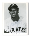 ROBERTO CLEMENTE SIGNED & INSCRIBED 8 X 10 PHOTOGRAPH (MLB EXECUTIVE PROVENANCE)