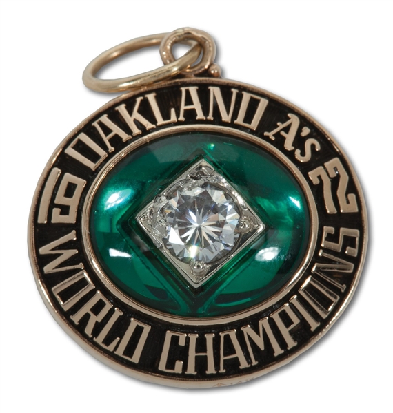 1972 OAKLAND AS WORLD CHAMPIONS 14K GOLD PENDANT ISSUED AS GIFT FROM OWNER CHARLIE FINLEY