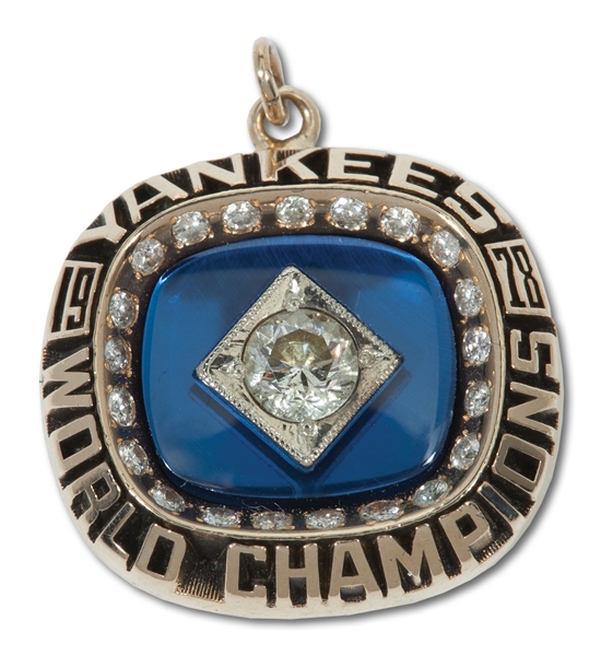 1978 NEW YORK YANKEES WORLD SERIES CHAMPIONS 14K GOLD PENDANT WITH DIAMONDS