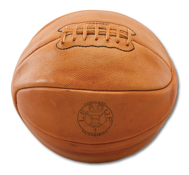 C. EARLY 1920S OFFICIAL REACH (SPALDING) BASKETBALL IN OUTSTANDING CONDITION