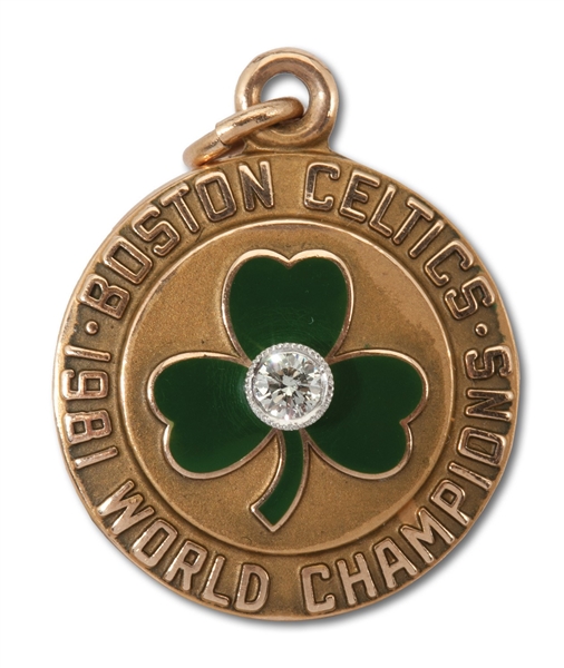 1981 BOSTON CELTICS WORLD CHAMPIONS GOLD PENDANT WITH REAL DIAMOND
