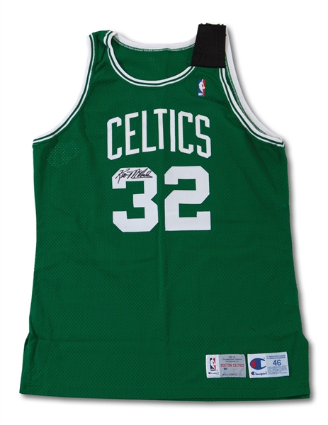 1992-93 KEVIN McHALE SIGNED BOSTON CELTICS FINAL SEASON GAME WORN ROAD JERSEY WITH JOHNNY MOST MEMORIAL ARMBAND (MEARS A8)
