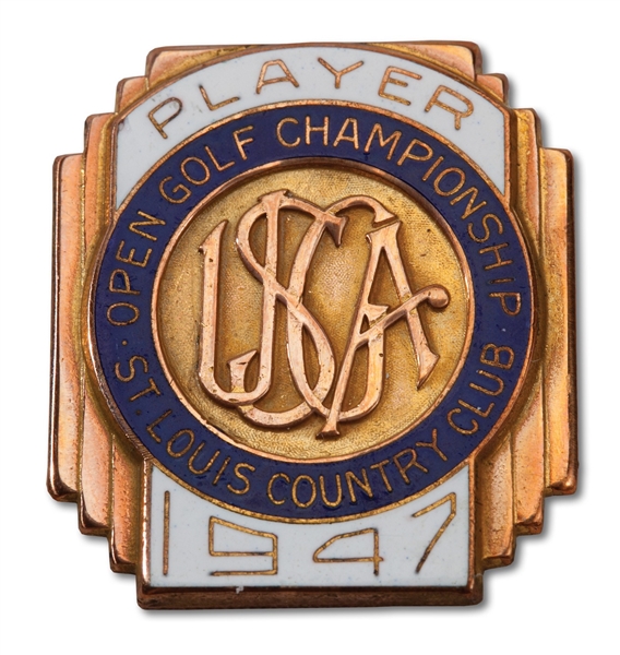 1947 U.S. OPEN (ST. LOUIS C.C.) GOLF CHAMPIONSHIP CONTESTANT BADGE ISSUED TO MELVIN "CHICK" HARBERT (FAMILY LOA)