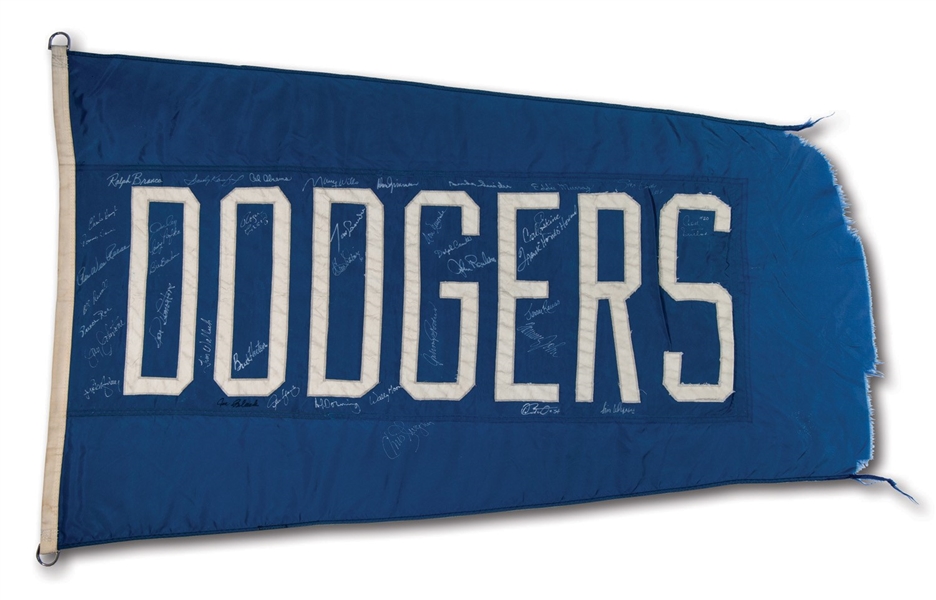 VINTAGE DODGERS (5 X 3) TEAM FLAG SIGNED BY 40 FORMER BROOKLYN / LOS ANGELES STARS & HALL OF FAMERS (FLOWN AT WRIGLEY FIELD)