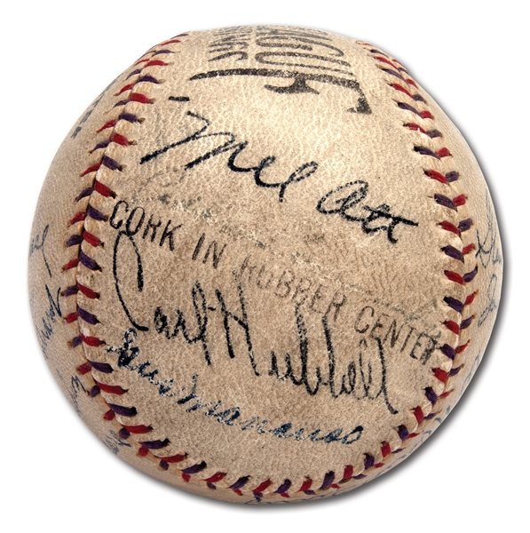 1933 NEW YORK GIANTS & PITTSBURGH PIRATES MULTI-SIGNED BASEBALL (18 AUTOS.) WITH 6 HOFERS INCL. OTT & TRAYNOR