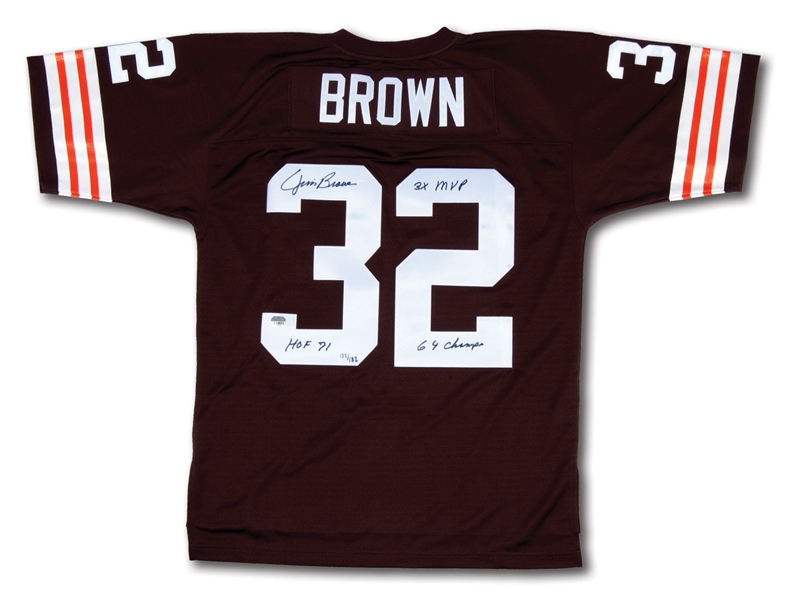JIM BROWN SIGNED & STATS INSCRIBED CLEVELAND BROWNS MITCHELL & NESS 1963 THROWBACK JERSEY – LE 132/132 (FANATICS AUTH.)