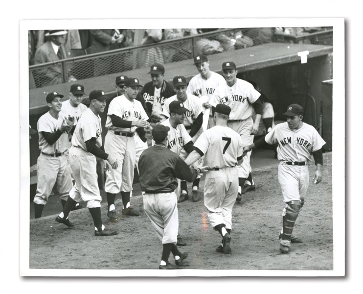 MICKEY MANTLE 1952 WORLD SERIES GAME 7 (EBBETS FIELD) HOME RUN UNITED PRESS PHOTOGRAPH