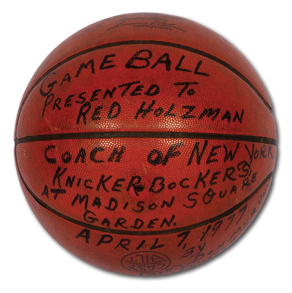 RED HOLZMANS 4/7/1977 (KNICKS VS. PACERS) GAME BALL PRESENTED AFTER FINAL HOME GAME AT MSG - PREMATURE RETIREMENT (HOLZMAN COLLECTION)
