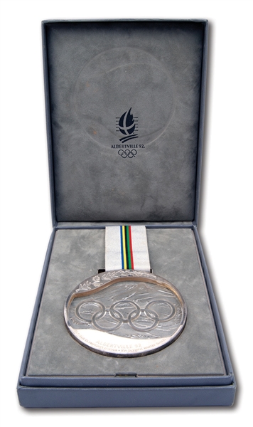 1992 ALBERTVILLE WINTER OLYMPICS 2ND PLACE WINNERS SILVER MEDAL (W/ ORIGINAL BOX) FOR WOMENS BIATHLON - NAME REVEALED TO BUYER
