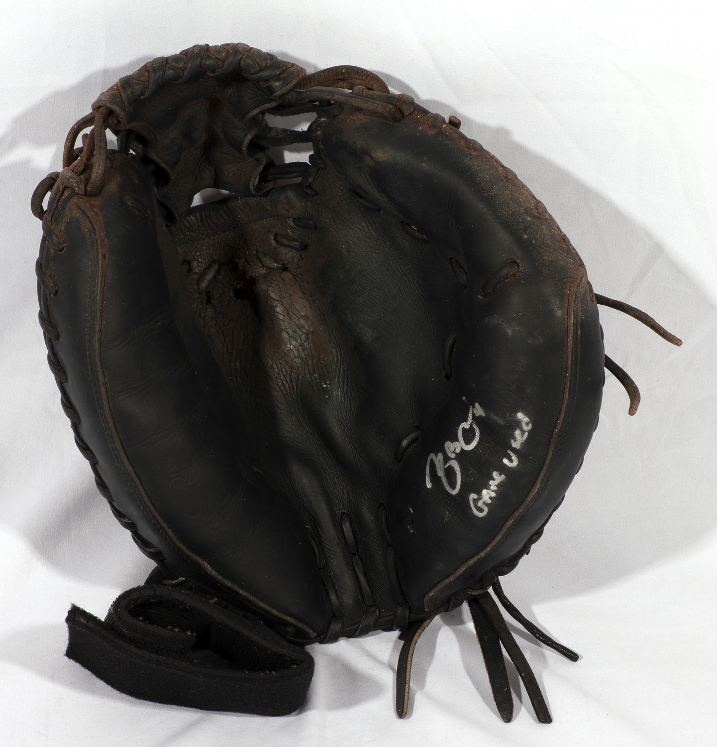 MLB Gloves, MLB Autographed Catchers Mitt, Game-Used Gloves