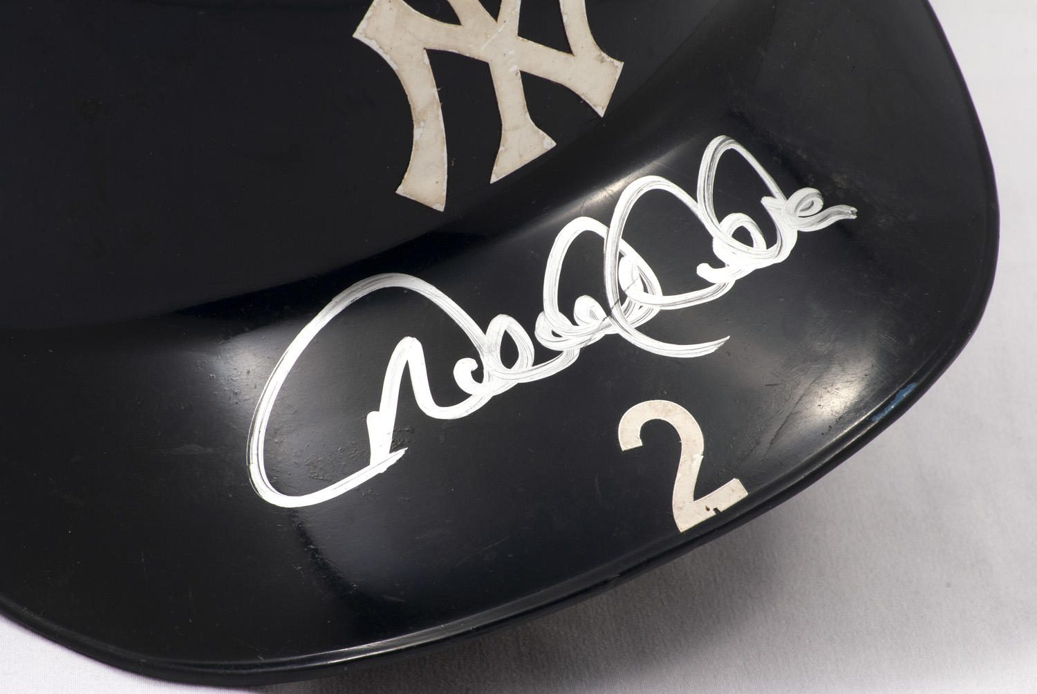 Lot Detail - 1998 Derek Jeter New York Yankees Authentic Batting Helmet