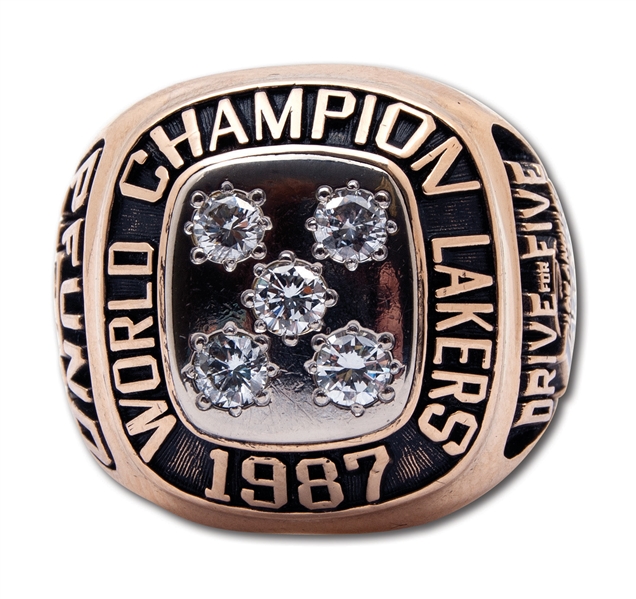 1987 LOS ANGELES LAKERS WORLD CHAMPIONS 14K GOLD RING ISSUED TO ASST. COACH RANDY PFUND