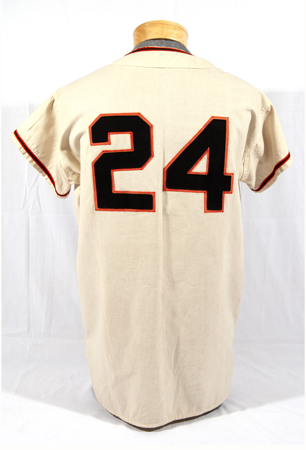 24 WILLIE MAYS New York/San Francisco Giants MLB OF Black Mint Throwback  Jersey