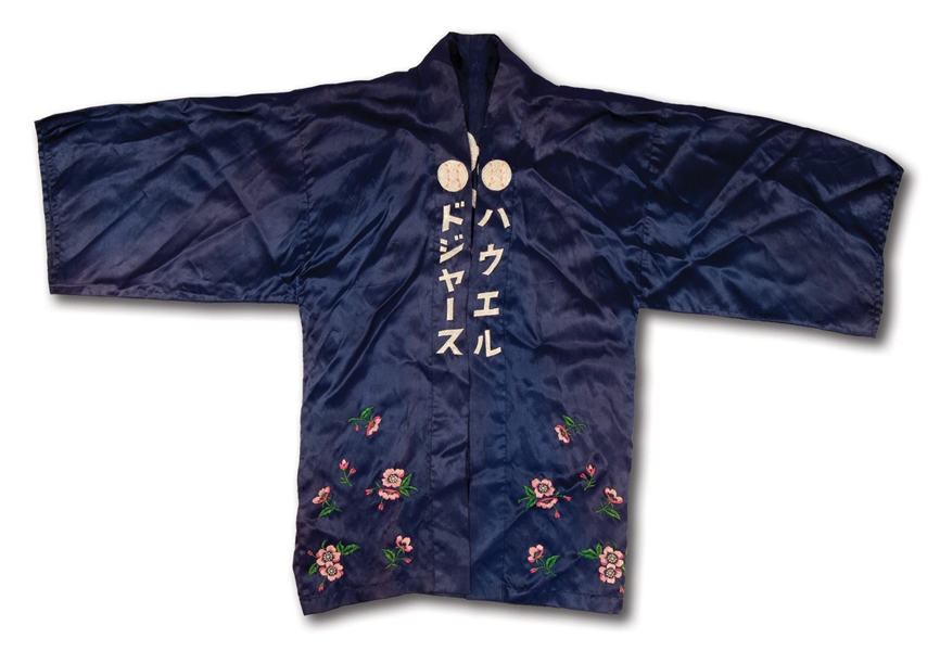 1956 BROOKLYN DODGERS TOUR OF JAPAN WORN KIMONO PRESENTED TO CATCHER DIXIE HOWELL