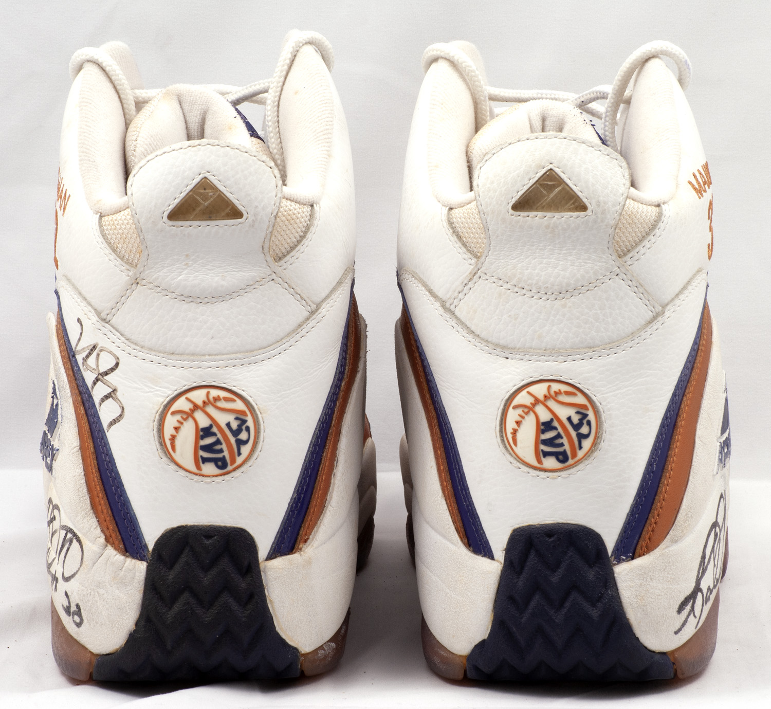 Lot Detail - 1998 KARL MALONE DUAL-SIGNED NBA FINALS GAME 6 WORN &  PHOTO-MATCHED SHOES - 31 PTS, 11 REBS & 7 AST. (RGU LOA, JAMAL ANDERSON LOA)