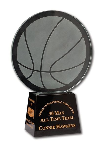 CONNIE HAWKINS 1997 ABA "30 MAN ALL-TIME TEAM" TROPHY (HAWKINS COLLECTION)