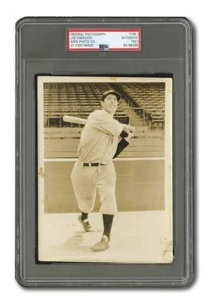 1937 JOE DIMAGGIO ORIGINAL NEWS PHOTOGRAPH USED FOR HIS 1937 O-PEE-CHEE V300 ISSUE (PSA/DNA TYPE I)