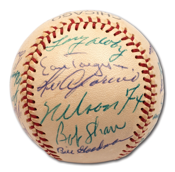 HIGH-GRADE 1959 CHICAGO WHITE SOX A.L. CHAMPIONS TEAM SIGNED BASEBALL