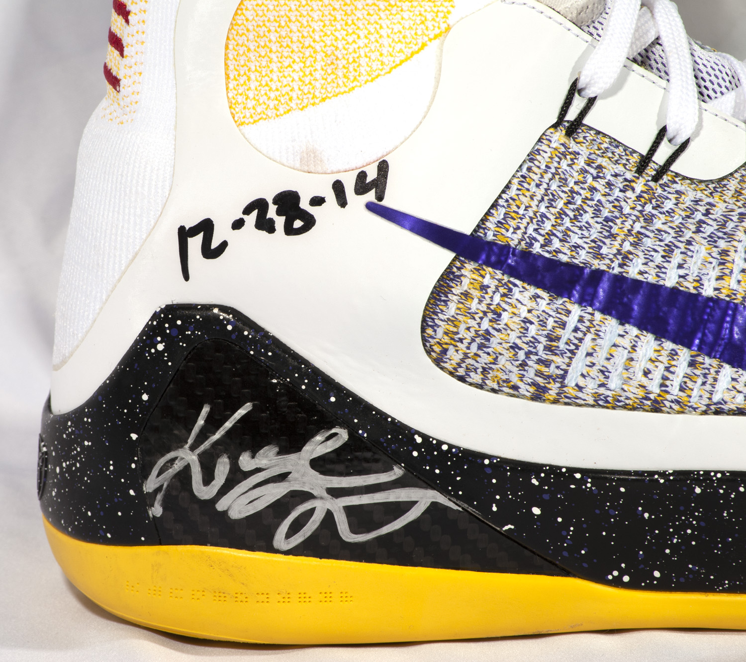 Lot Detail - 12/28/2014 KOBE BRYANT DUAL-SIGNED & INSCRIBED PAIR OF ...