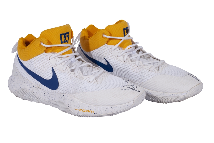 2016-17 DRAYMOND GREEN (GSW) GAME WORN & DUAL-SIGNED NIKE ZOOM REV PE SHOES FROM HIS 2ND CHAMPINSHIP SEASON (KNICKS BALL BOY COLLECTION)
