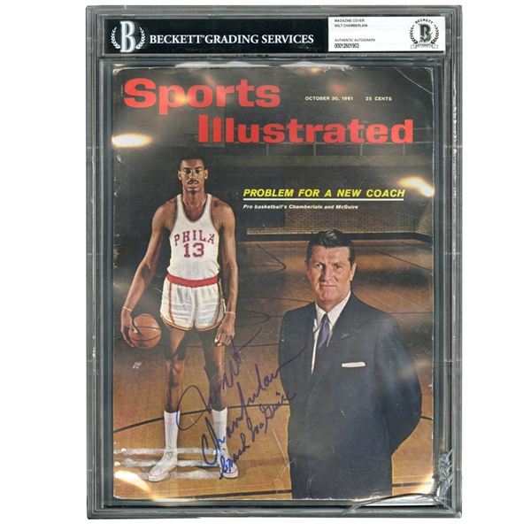 WILT CHAMBERLAIN & COACH FRANK MC GUIRE AUTOGRAPHED SPORTS ILLUSTRATED COVER OCT 30, 1961 (BECKETT ENCAPSUALTED)
