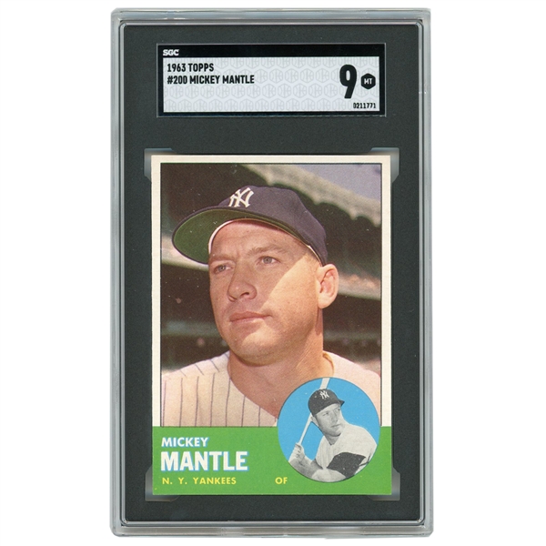 1963 TOPPS #200 MICKEY MANTLE - SGC MINT 9