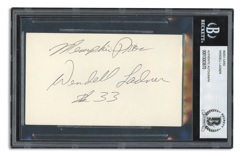 SIGNIFICANT ABA LEGEND WENDELL LADNER AUTOGRAPHED 3" X 5" INDEX CARD - 74 ABA CHAMPS NEW YORK NETS - D. 1975 AGE 26 - BECKETT (JACK ZIMMERMAN COLLECTION) 