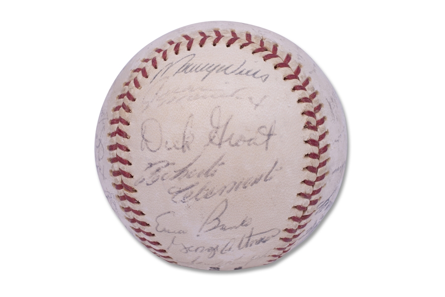 DON DRYSDALES 1962 NATIONAL LEAGUE ALL-STAR GAME TEAM SIGNED BASEBALL (DRYSDALE COLLECTION) - INC. ROBERTO CLEMENTE, MAYS, MUSIAL, KOUFAX - PSA/DNA - LOA FROM ANN MEYERS DRYSDALE