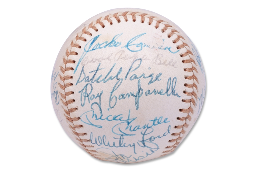 1974 HALL OF FAME INDUCTION WEEKEND MULTI SIGNED BASEBALL INCL. SATCHEL PAIGE, MICKEY MANTLE, MUSIAL, FORD, GROVE & MANY MORE - JSA LOA, BECKETT LOA