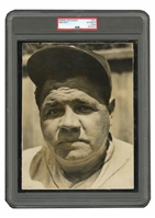 C. 1930S BABE RUTH DOUBLE WEIGHT SILVER GELATIN CLOSE UP - CLASSIC PORTRAIT PHOTOGRAPH - PSA/DNA TYPE 1
