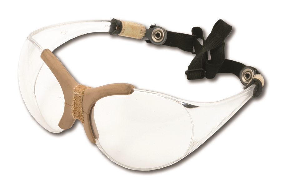 ICONIC EARLY-MID 1980S KAREEM ABDUL-JABBAR LOS ANGELES LAKERS GAME WORN GOGGLES (HOLLYWOOD AGENT COLLECTION)