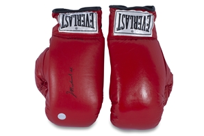 MUHAMMAD ALI PAIR OF AUTOGRAPHED EVERLAST BOXING GLOVES (ONE GLOVE SIGNED) - BOLD BLACK MARKER - BECKETT LOA
