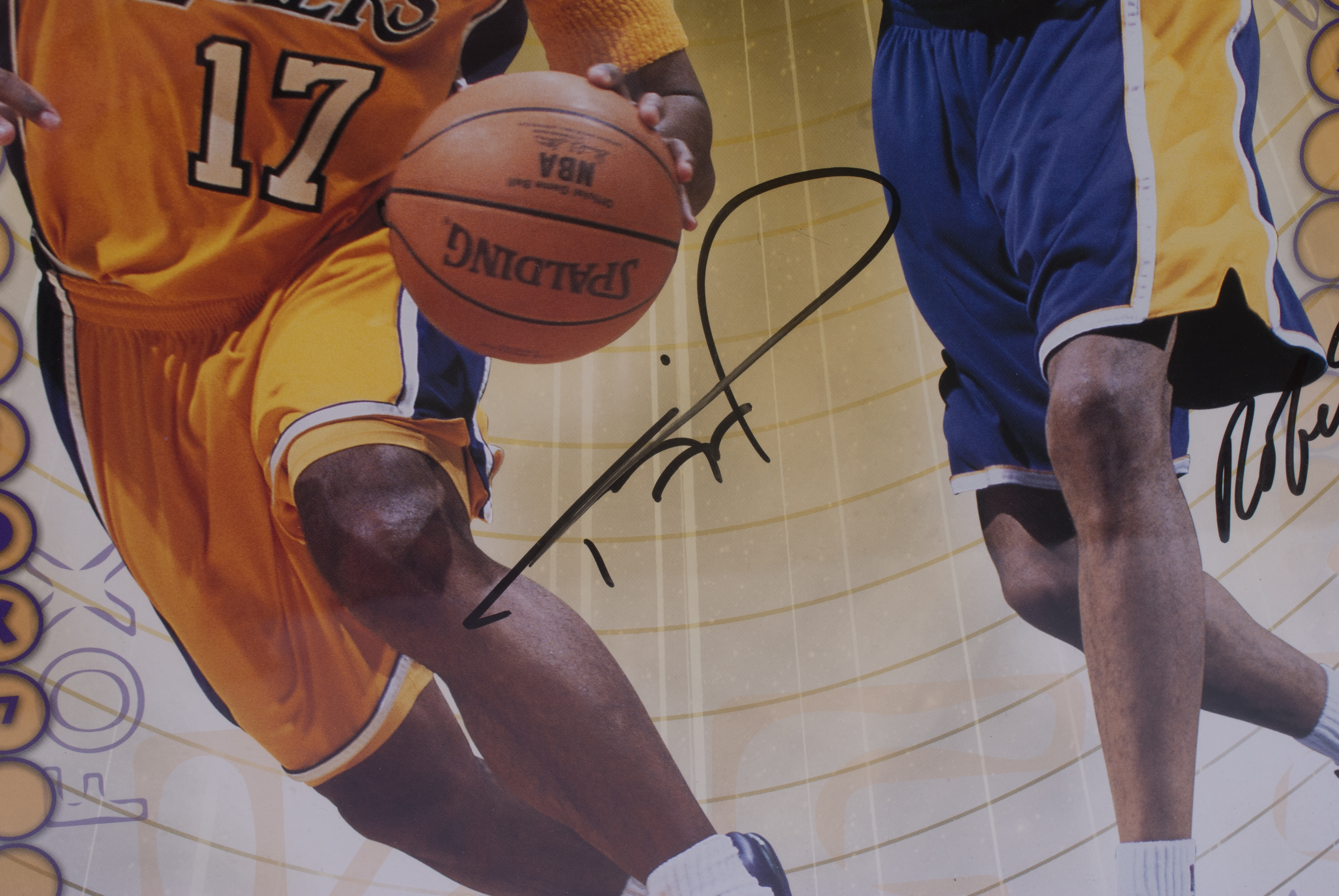 Lot Detail - 2001 LOS ANGELES LAKERS TEAM SIGNED CHAMPIONSHIP POSTER  INCLUDING KOBE BRYANT - PSA/DNA LOA