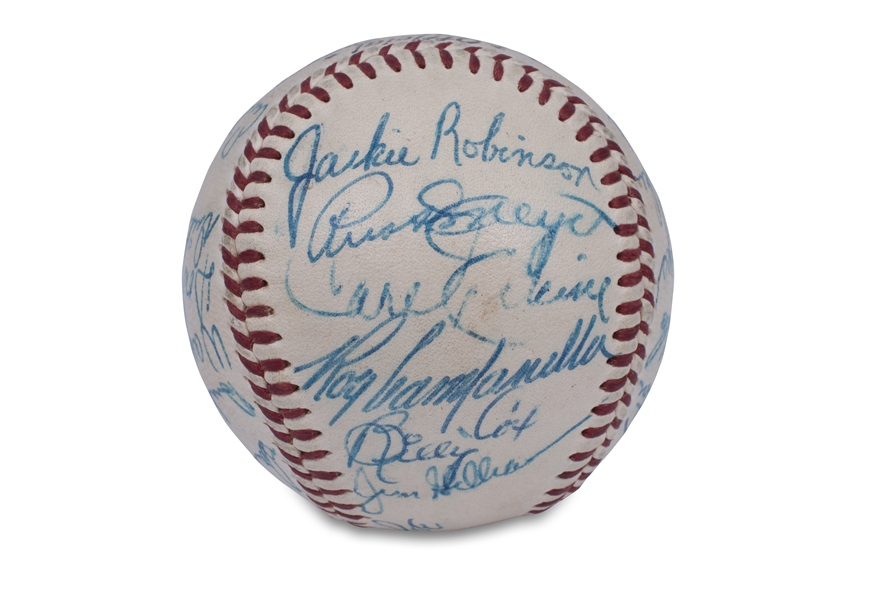 VERY NICE 1954 BROOKLYN DODGERS TEAM SIGNED ONL (GILES) BASEBALL WITH JACKIE ROBINSON, CAMPANELLA, SNIDER, HODGES & MORE - PSA/DNA LOA (NO CLUBHOUSE)