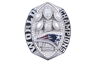 MASSIVE 2018 NEW ENGLAND PATRIOTS SUPER BOWL LIII CHAMPIONS 10K GOLD RING ISSUED TO JEREMY HILL - 9.85 TOTAL CARATS!